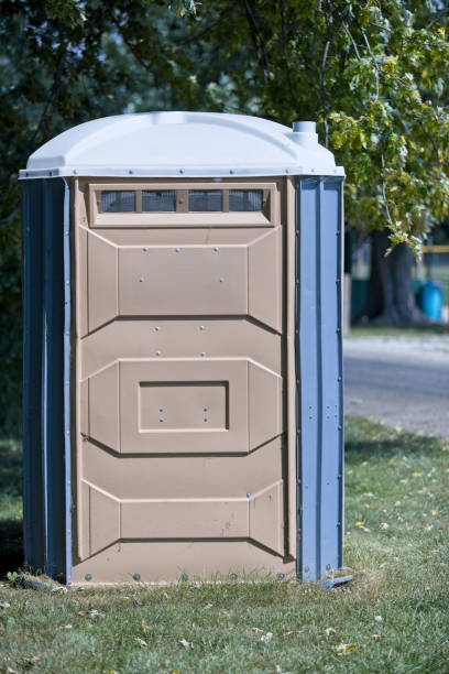Best Portable restroom trailer rental  in Chicago, IL